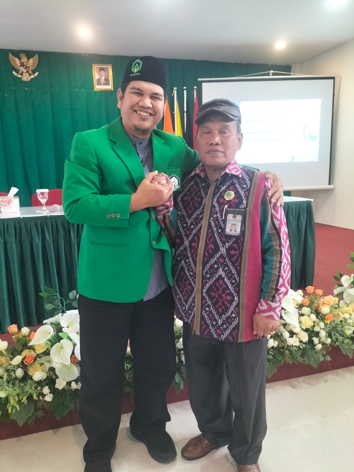 Warisan Harmoni Persahabatan Lintas Iman: Dr. Yan Kristianus Kadang dan Prof. H.M.Iskandar.