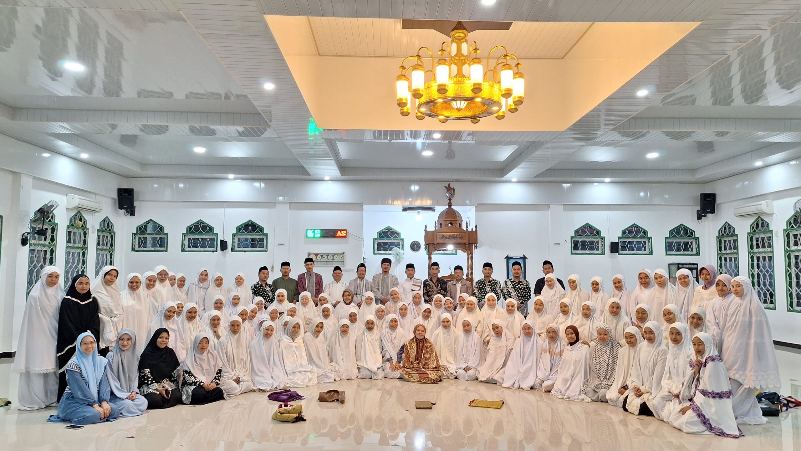 21 Hari di Ma’had Al Jamiah:  “Recharge Iman, Upgrade Diri Bareng Ma’had? YES!”